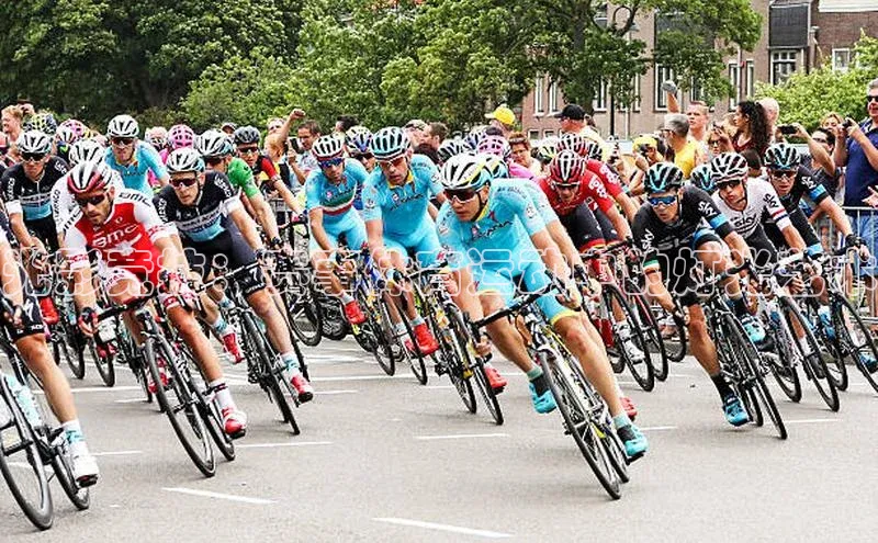 光影竞技：赛事体育运动中的灯光艺术